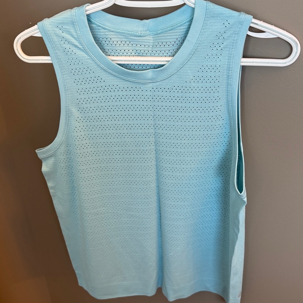 Lululemon Breeze By Muscle Tank Top - Sz 8